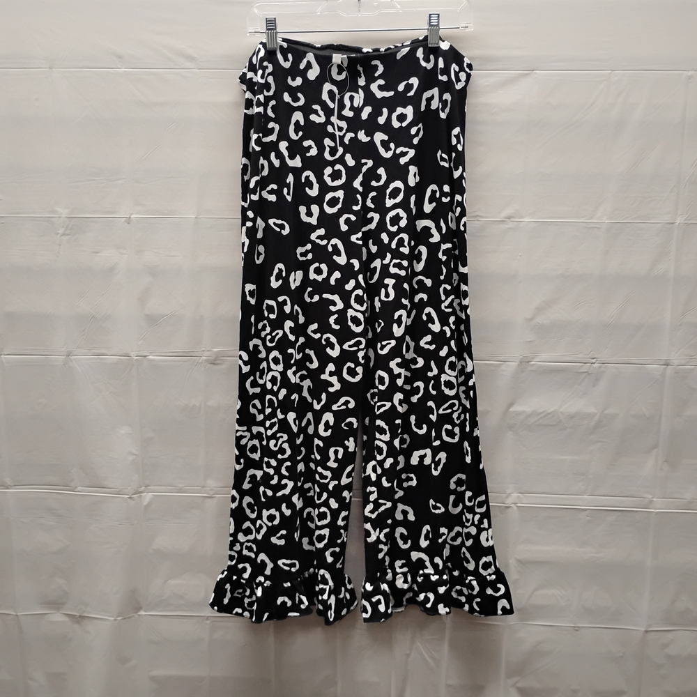 ASOS Plus  Black and White Wide Leg Pants SZ 18